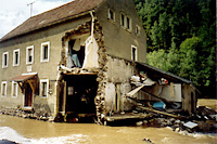 Hochwassergeschädigtes Gebäude